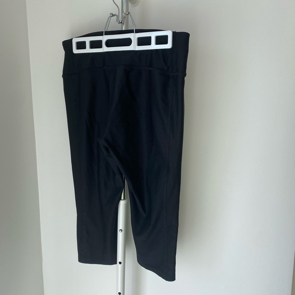 Nike legging capris - Picture 4 of 4